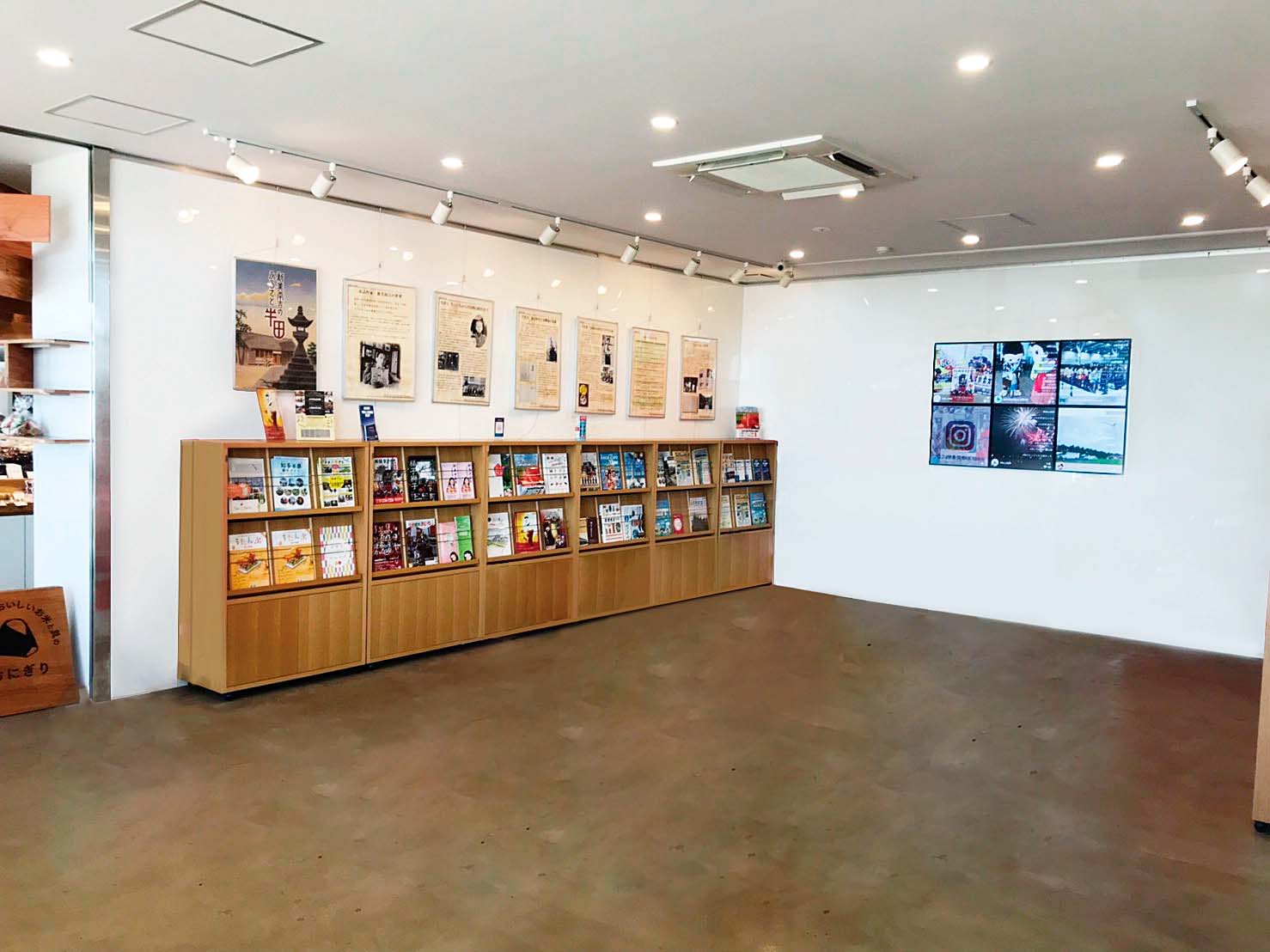 ポスターの掲示